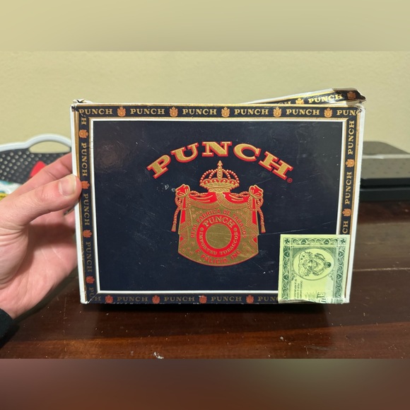 PUNCH Cigar Box - Empty - Picture 1 of 8